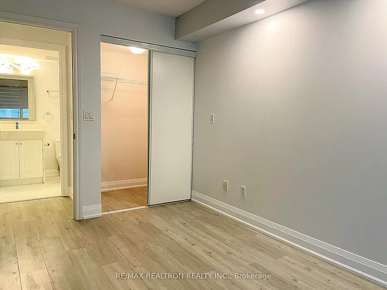 761 Bay St #306 — Photo 26