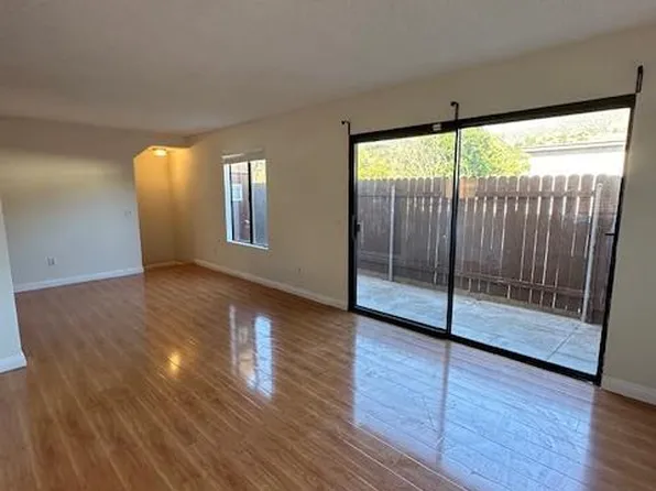 1051 Mount Olive Dr, Duarte, CA 91010