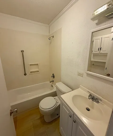 112 N Emberwood Dr — Photo 12