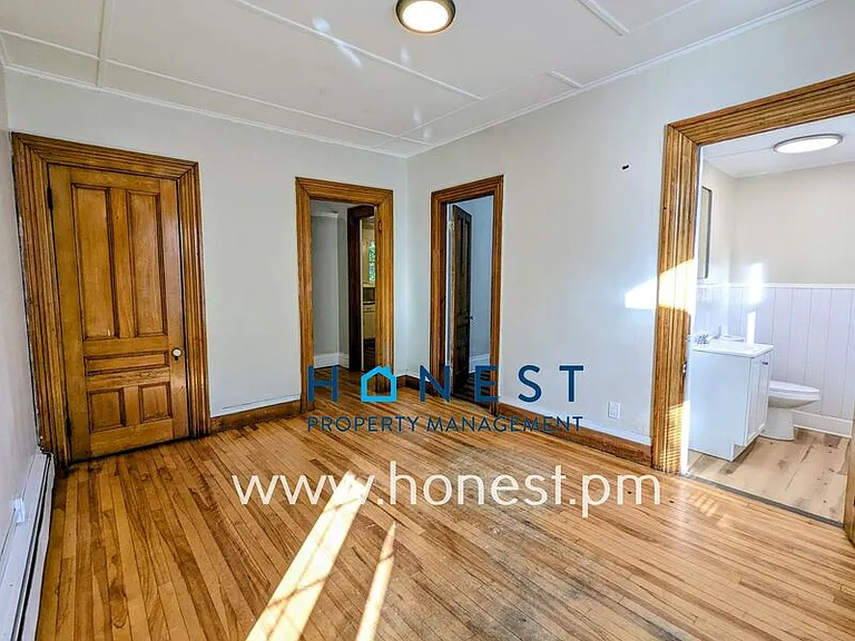 110 Silver St #1 — Photo 11