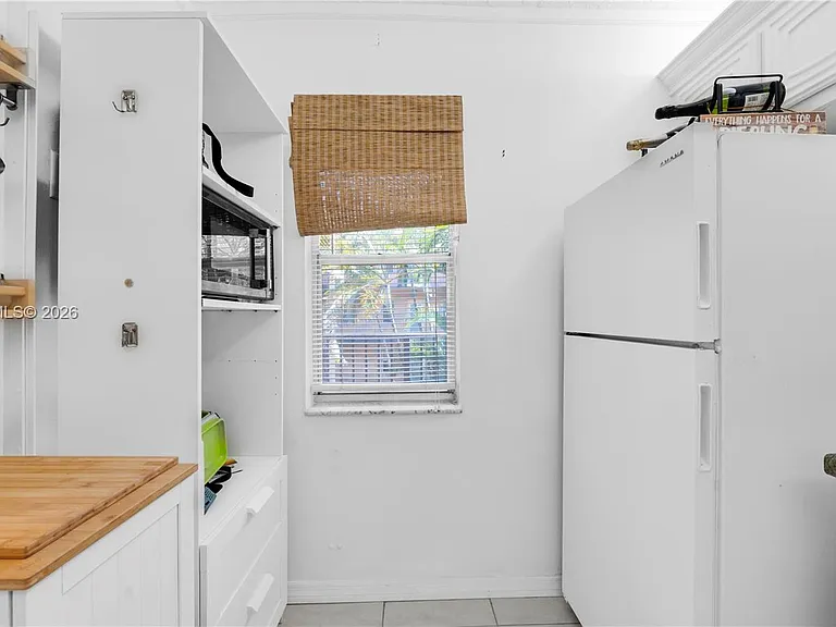 2861 Somerset Dr #301 — Photo 13