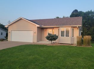 1012 9th St SW, Pine City, MN 55063