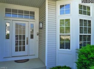141 Blossom Ln #5, Orange, OH 44022