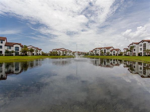 10297 SW Village Pkwy #13-107