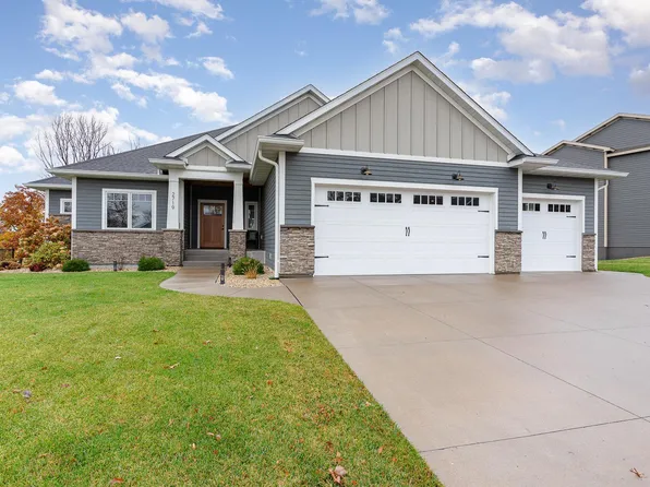 2719 Pine Ridge Blvd, Red Wing, MN 55066