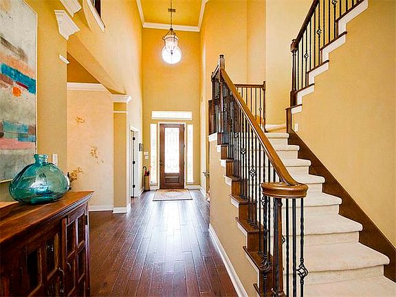 4th image of 2905 Welton Cliff Dr
