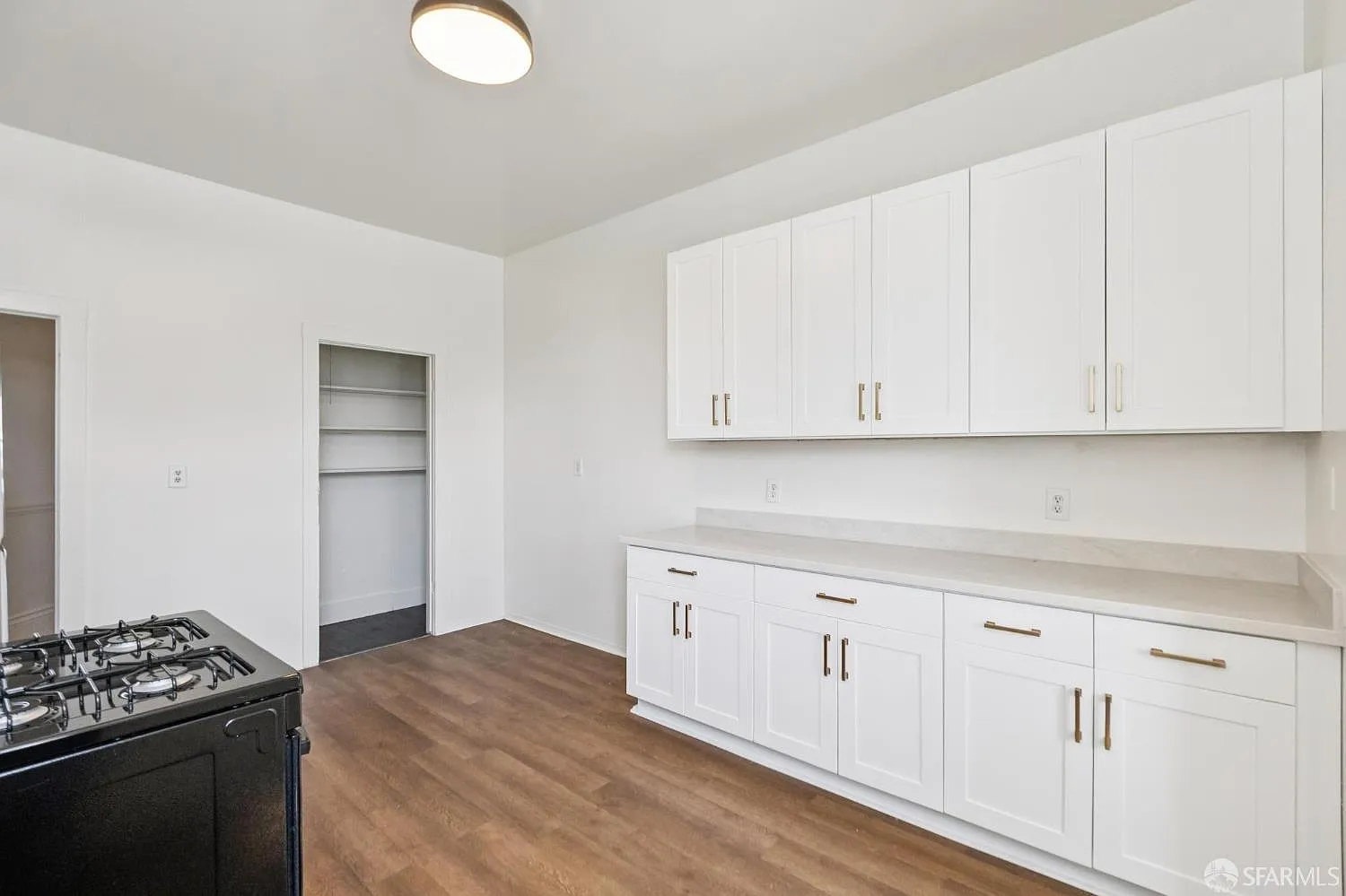 3 bed, 1000 sqft, $5,995 — Photo 4