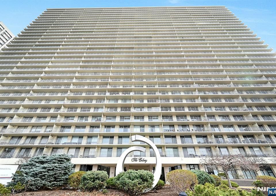 1st image of 1530 Palisade Ave APT 23S