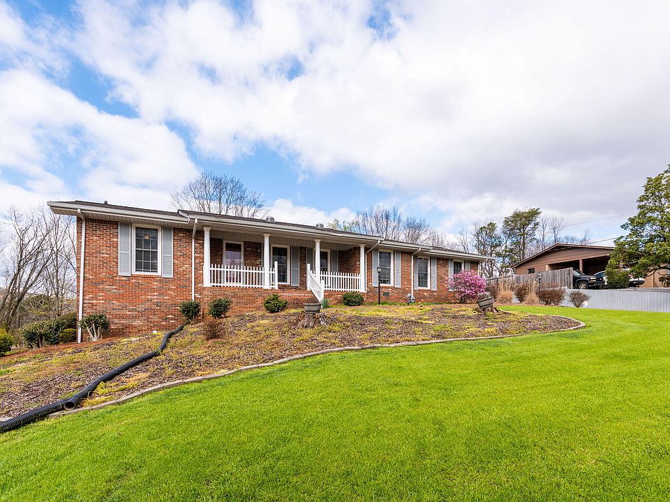 462 Castle Rd, Dalton, GA 30720 Zillow