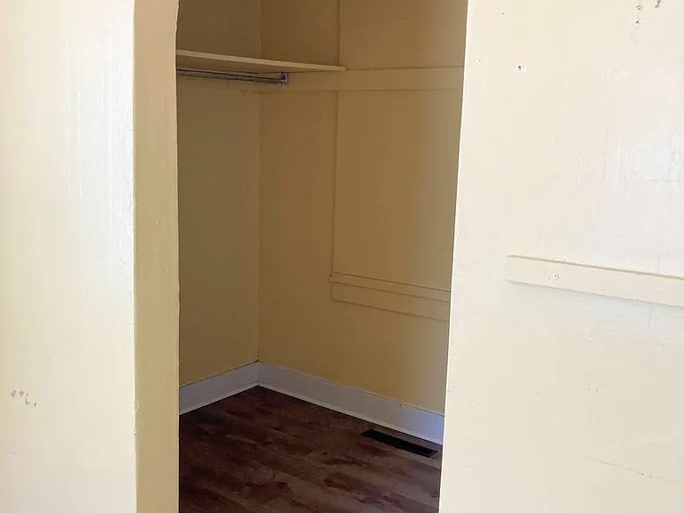 112 N Plum St. — Photo 5
