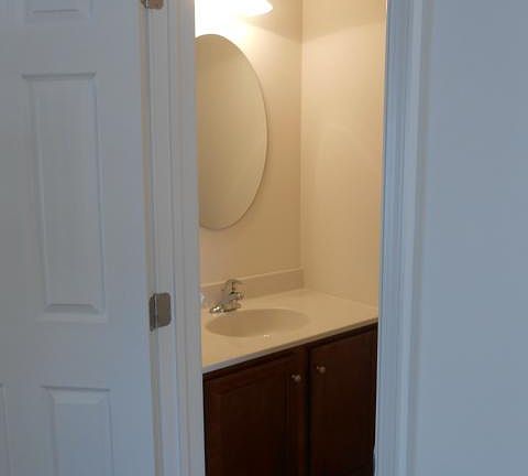 4th image of 119 E 1st St #9