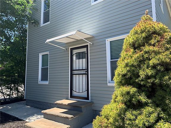 2nd image of 3300 W 23rd Pl