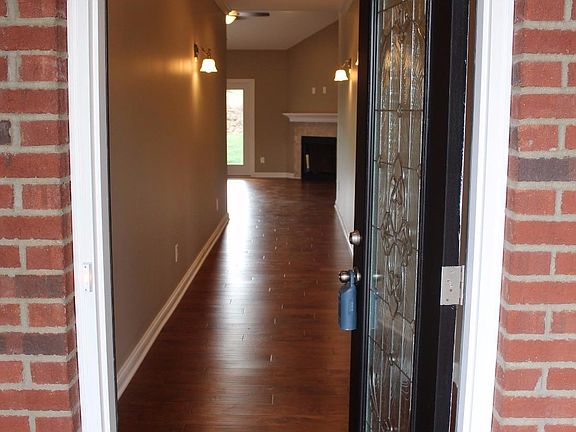 4th image of 133 Patmore Ln