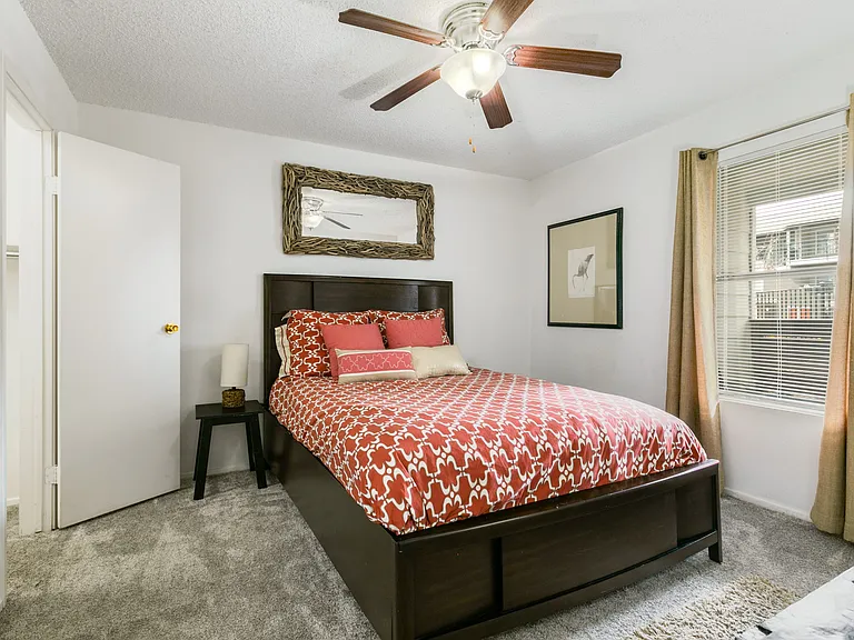 Arrowhead Pointe — Photo 18
