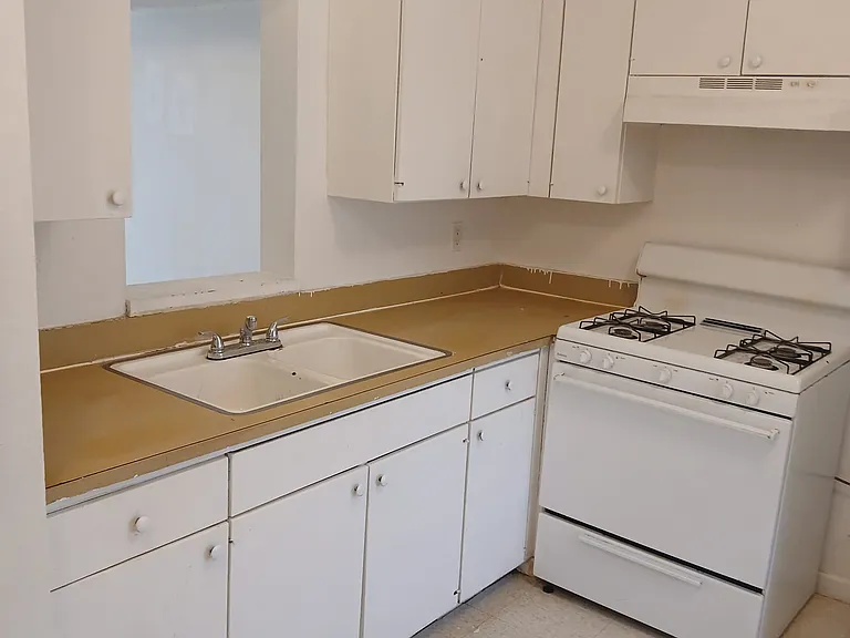 1300 N Walnut Ave #48 — Photo 10