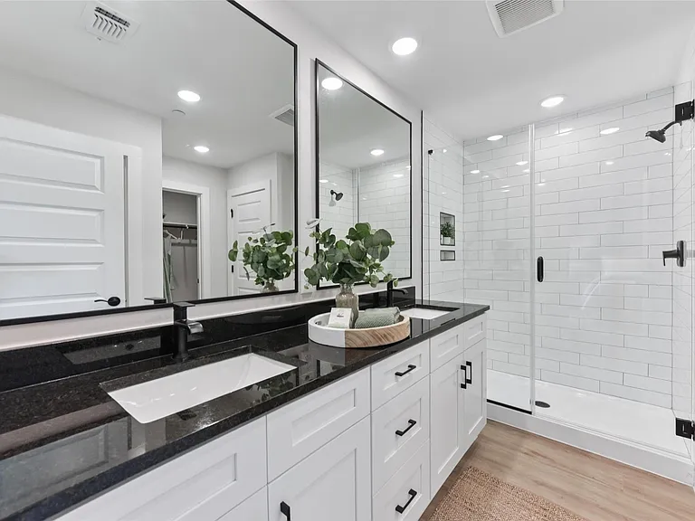 9304 Felix Sparke Dr — Photo 28