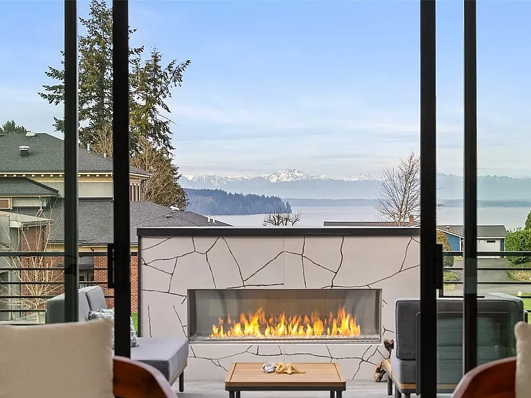 1422 Sequalish St — Photo 14