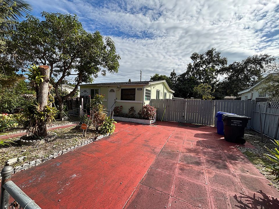 1st image of 6420 Oak St
