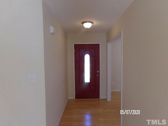 2nd image of 56 Fernway Cir