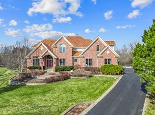 23186 Gray Barn Ct, Lake Barrington, IL