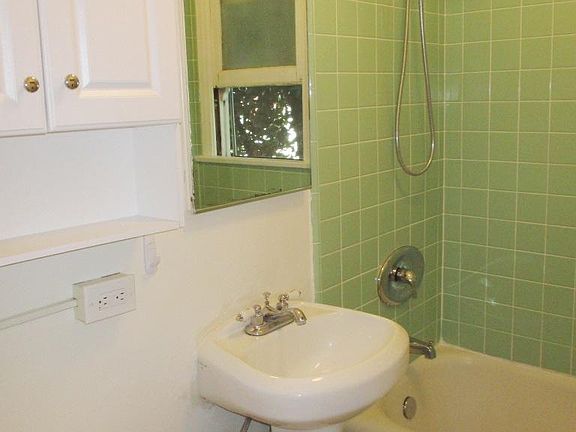 4th image of 1101 Mound Ave APT 8