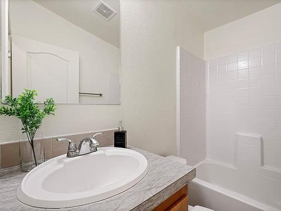 5th image of 5505 N Shannon Rd Unit 30