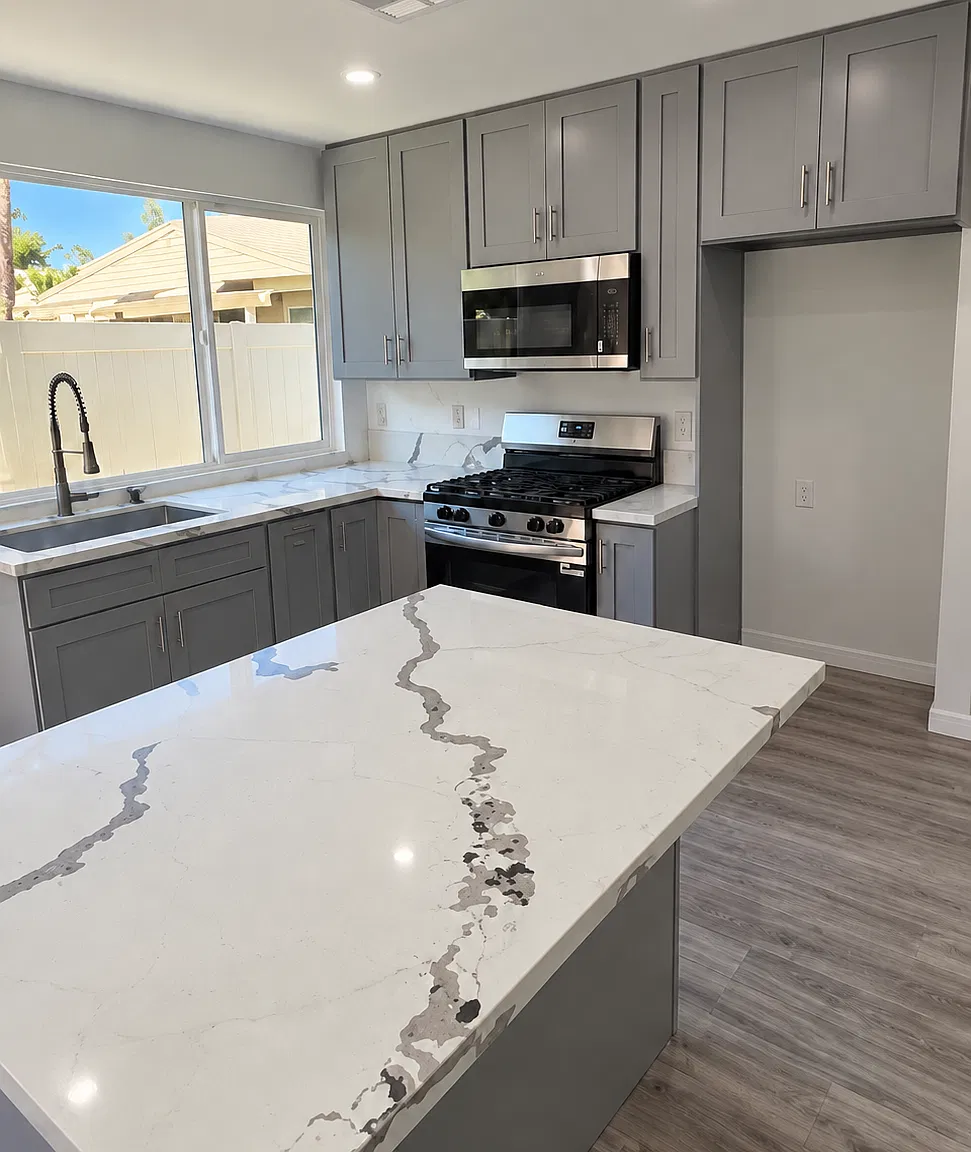2 bed, 800 sqft, $2,500 — Photo 1