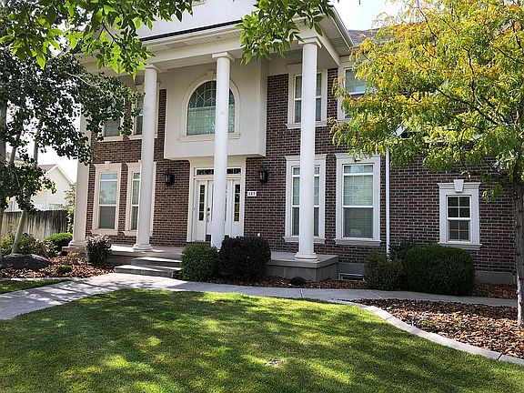 2nd image of 127 Haven Ln