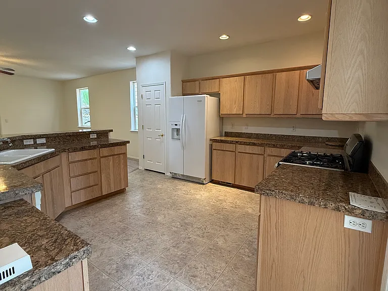 10669 SW Adele Dr — Photo 10