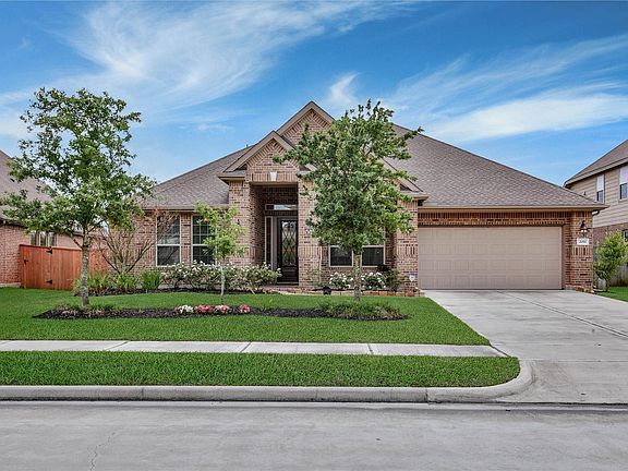 2nd image of 2011 Harbor Breeze Ln