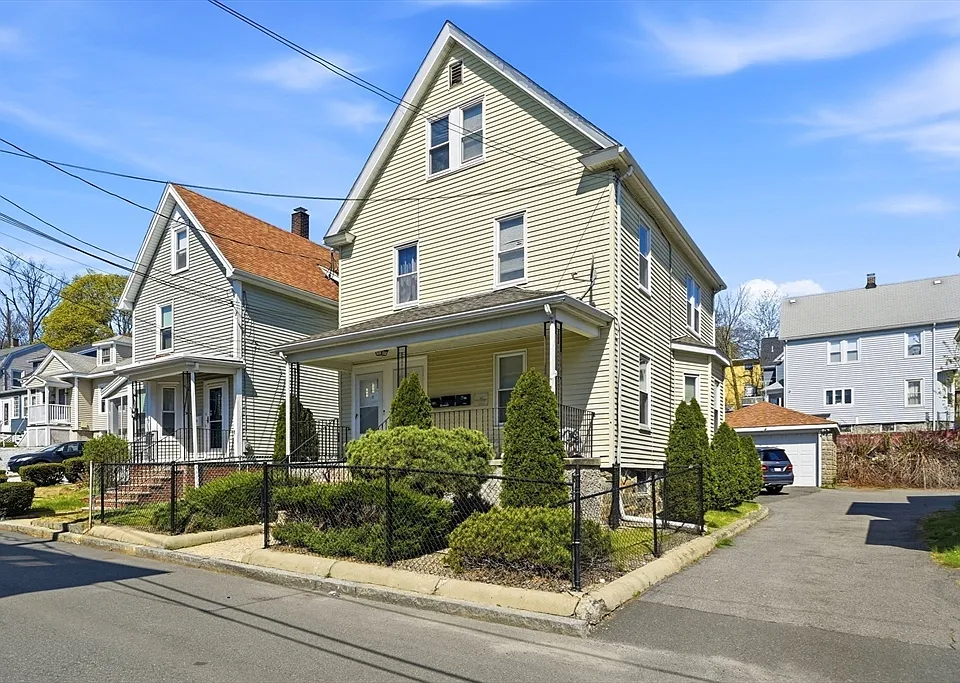 10 Rockwell Ter #1