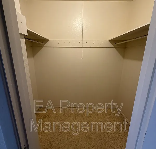 2121 Gold Ave SE #16 — Photo 11