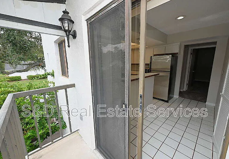 1808 Village Ct — Photo 10