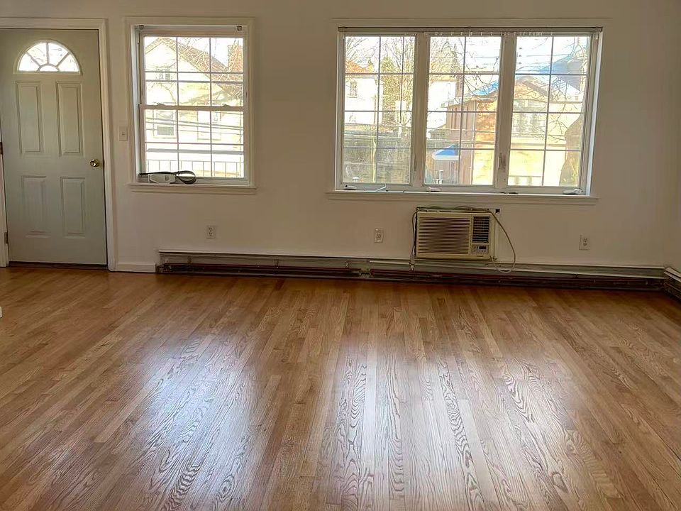 1st image of 2354 124th St #1