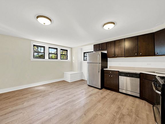5th image of 2516 N Kedzie Blvd #149