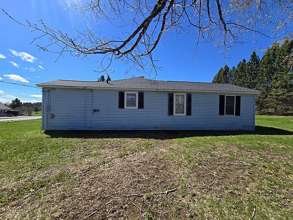 3rd image of 242 Lombard Road