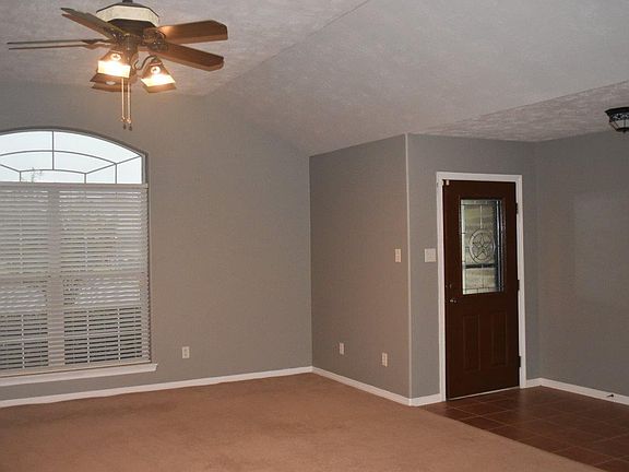 4th image of 1817 Cheryl Dr