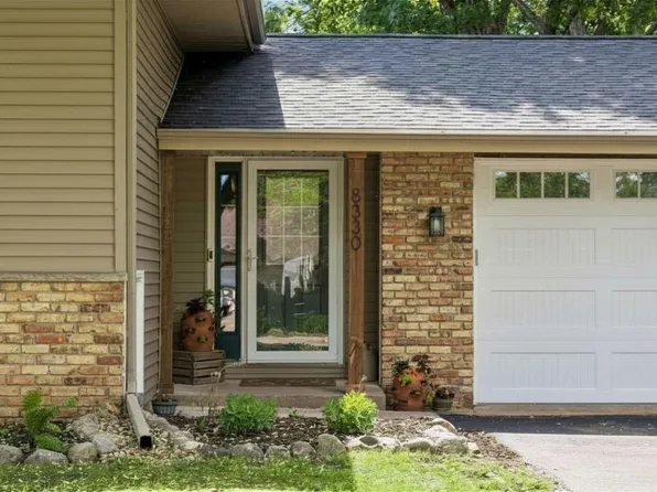 8330 Heather Ave, Eden Prairie, MN 55347