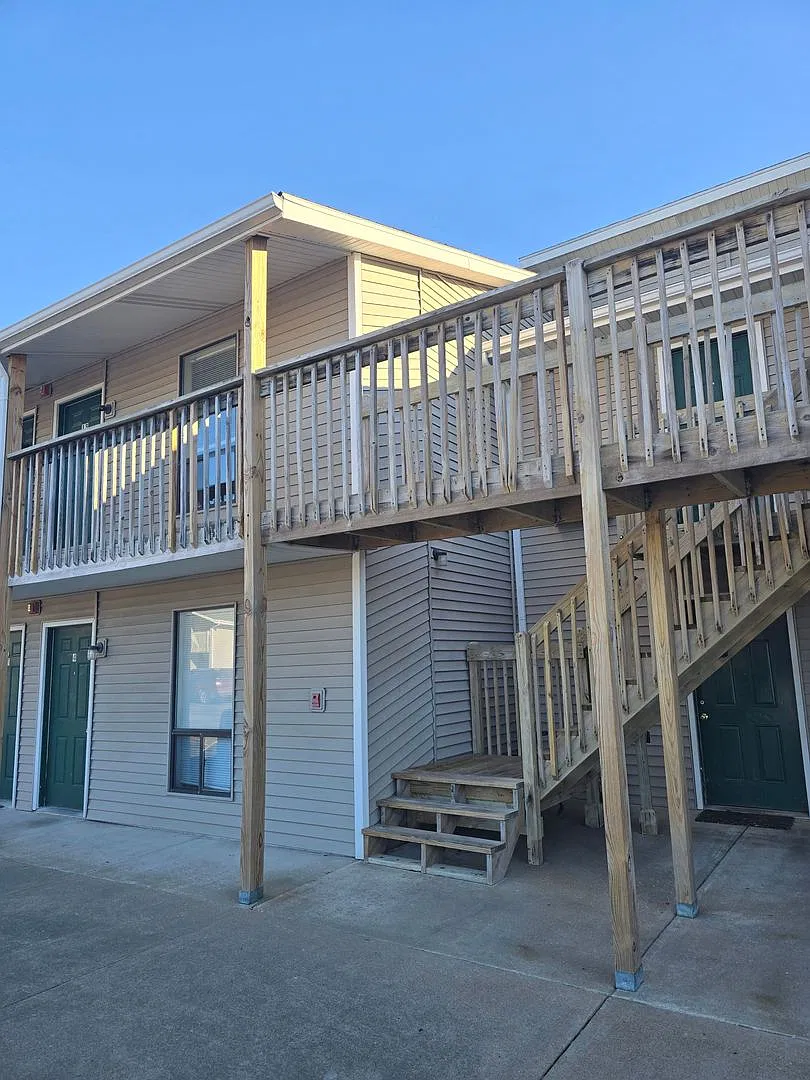2 Bedroom 1 Bathroom Apartment in heart of Osage Beach! — Photo 1