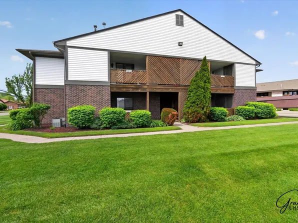 34632 Mercer Ln, Fraser, MI 48026