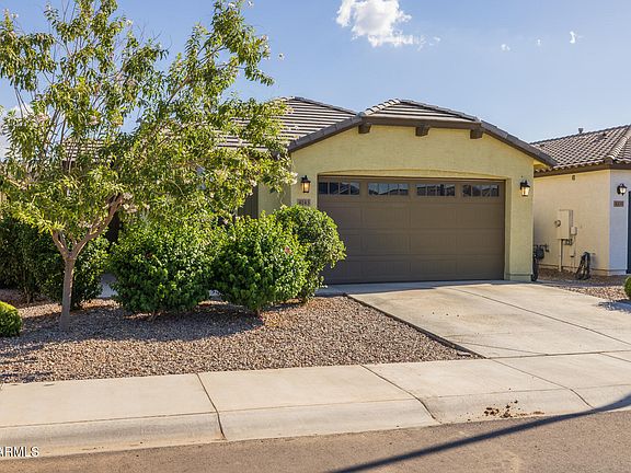 3rd image of 4143 E APPALOOSA Road