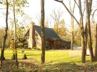 2 Amandas Point, Oakwood, IL 61858
