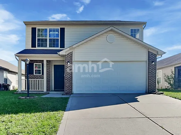 1721 Blue Lake Dr, Greenwood, IN 46143