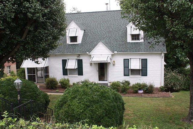 1st image of 62 Sunrise Ave