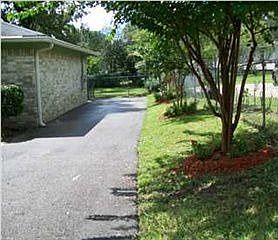 2nd image of 3907 Pickett Dr