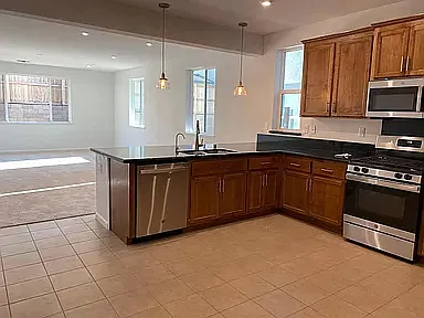 3526 Sawyer Way — Photo 4