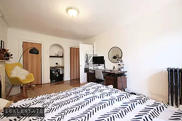 Rented by ZealEstate Group Inc