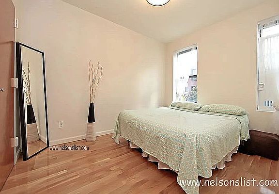 2nd image of 287 19th St #4