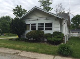 636 Ridgewood Dr, Fort Wayne, IN 46805