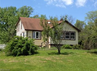 9614 Salem Warren Rd, Salem, OH 44460